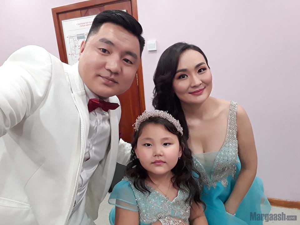 Дуучин Б.Баяманлайн хамт