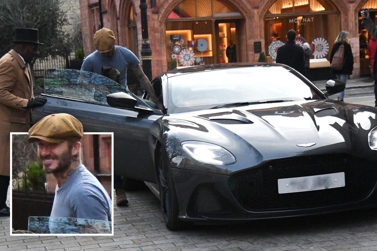David-Beckham-does-some-last-minute-Christmas-shopping-in-London-in-£225000-Aston-Martin