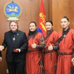 The-Hu-hamtlga-chingis-khaan-odon