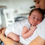 huuhded-nom-unshij-ogoh