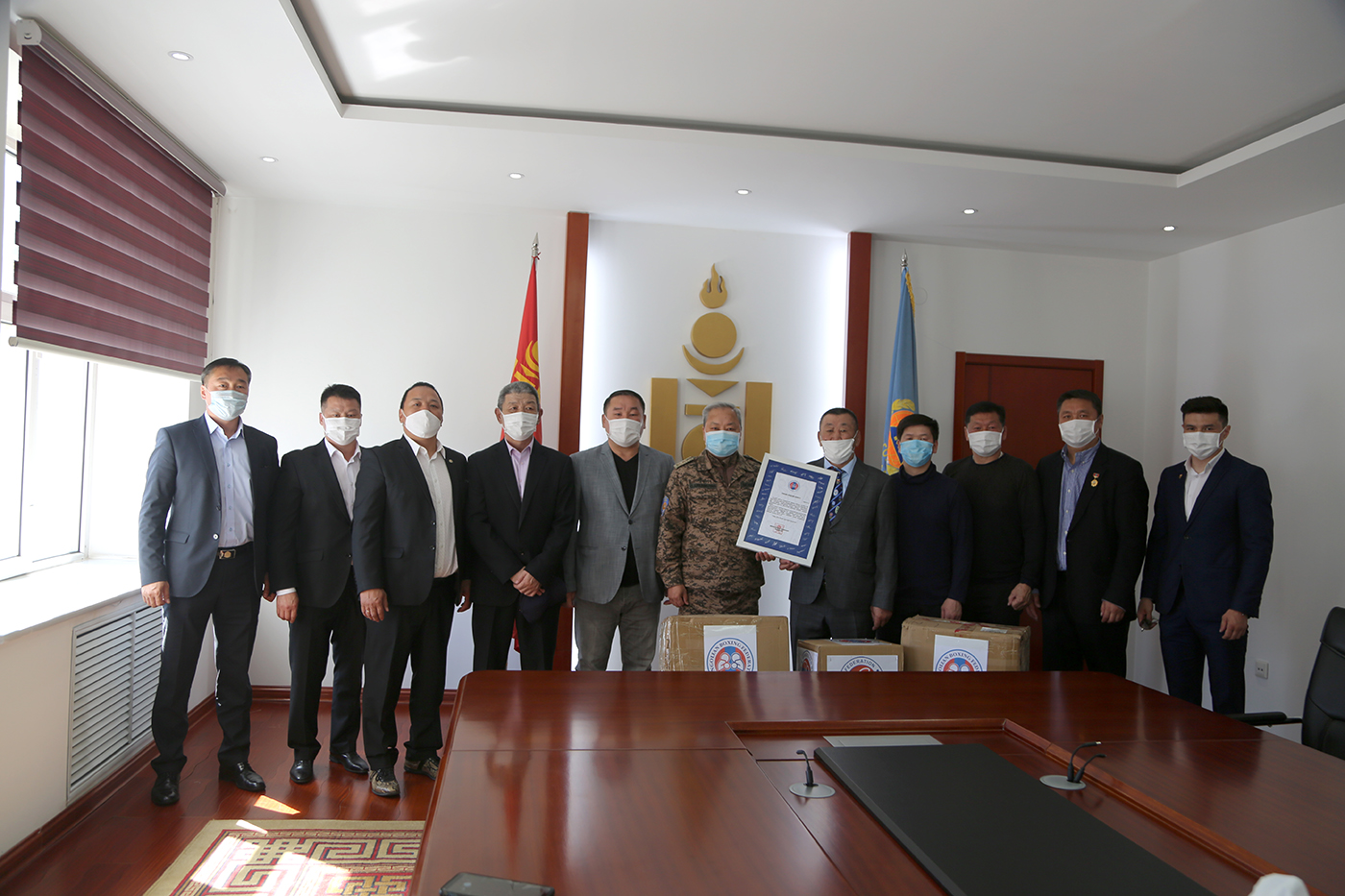 Mongoliin-box-holboo